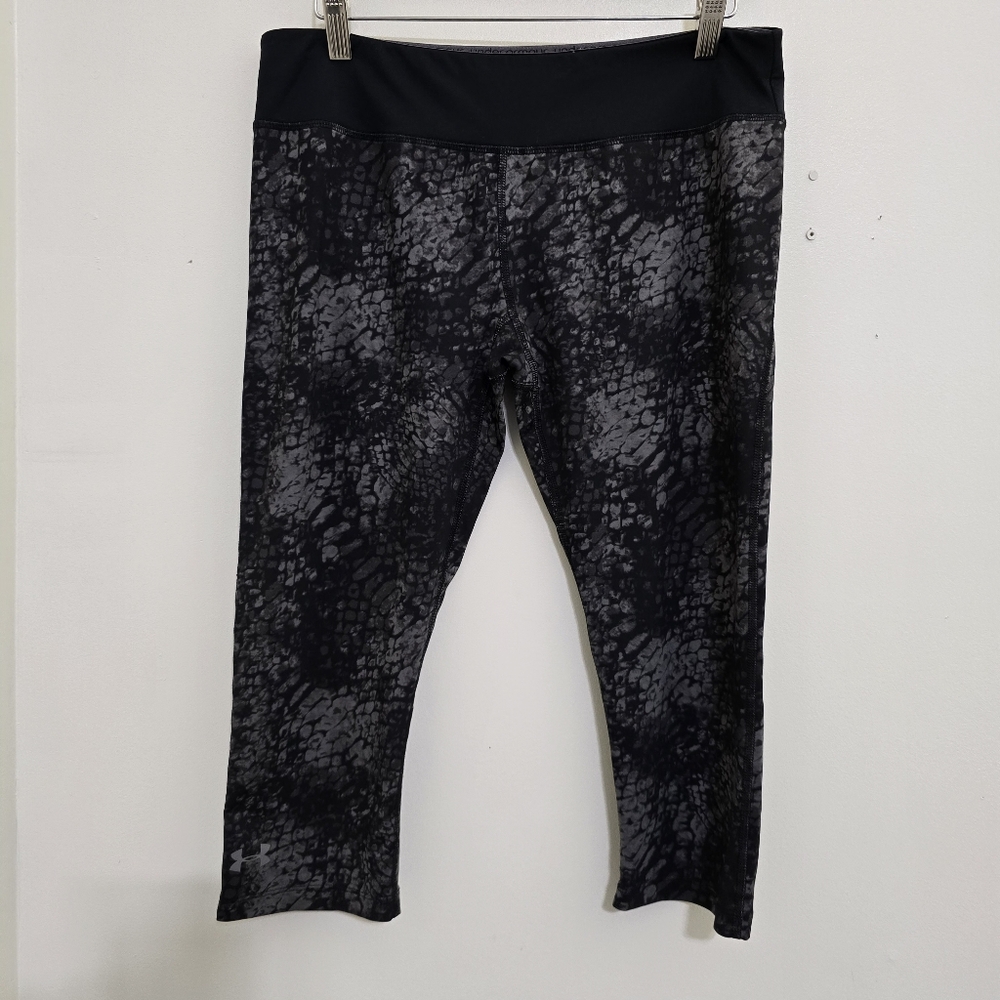 UNDER ARMOUR Heat Gear size Large Printed‎ Compression Capri Leggings Activewear